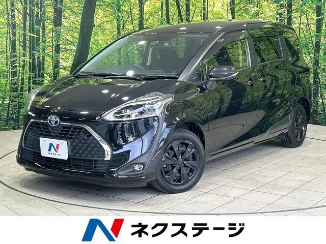 Toyota Sienta fotoğraf 1
