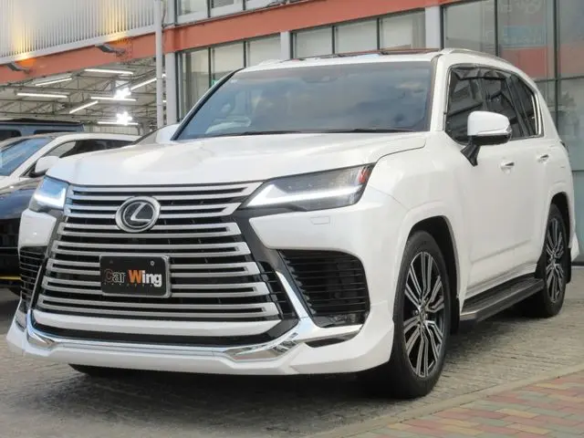 Lexus LX 600