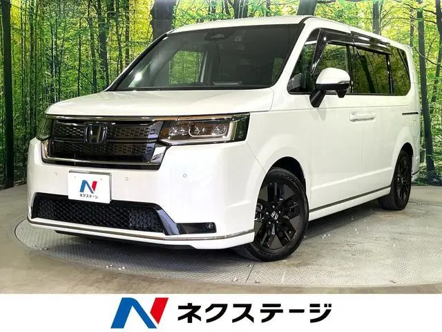Honda Stepwagon Spada fotoğraf 1