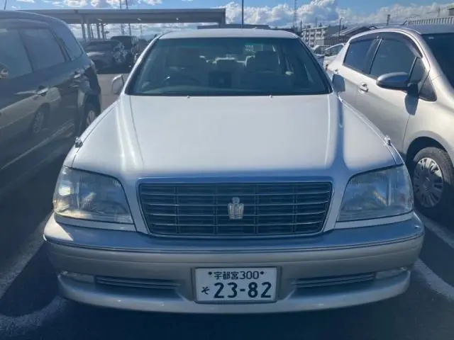 Toyota Crown Sedan