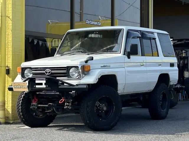 Toyota Land Cruiser Van