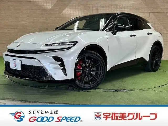 Toyota Crown Sport photo 1