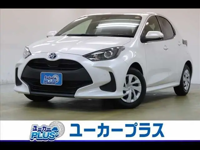 Toyota Yaris Hybrid fotoğraf 1