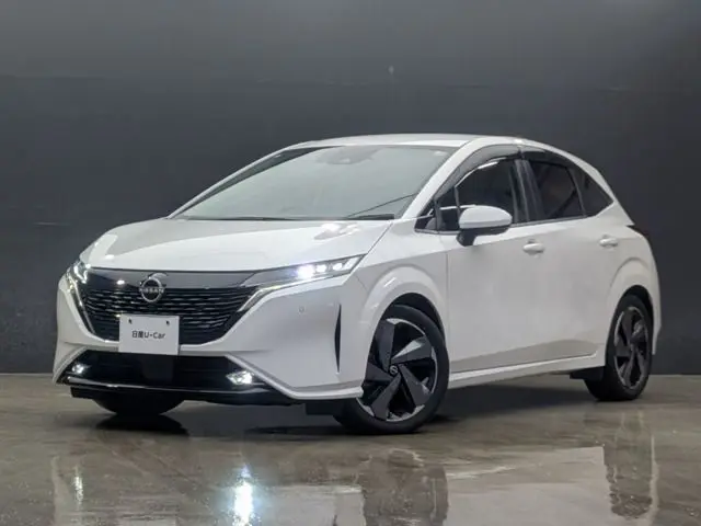 Nissan Aura