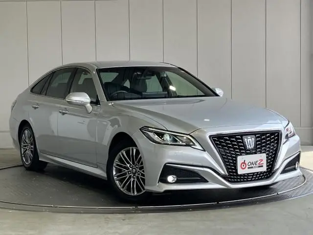 Toyota Crown Hybrid