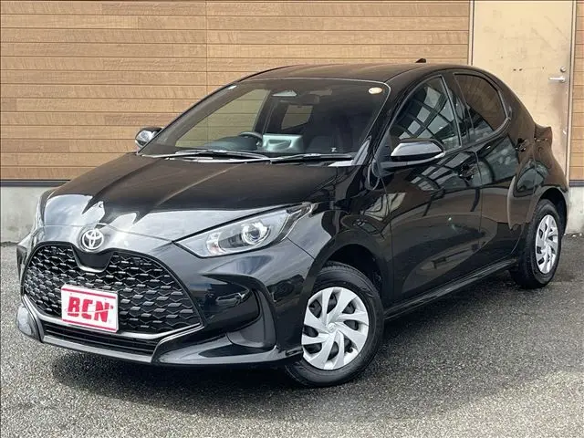 Toyota Yaris photo 1