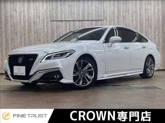 Toyota Crown Hybrid