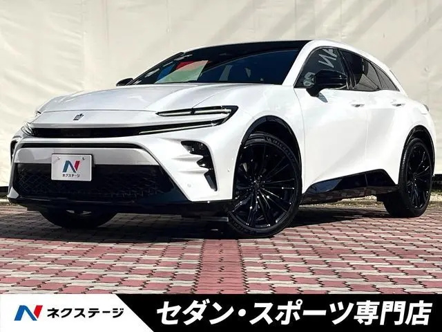 Toyota Crown Sport photo 1