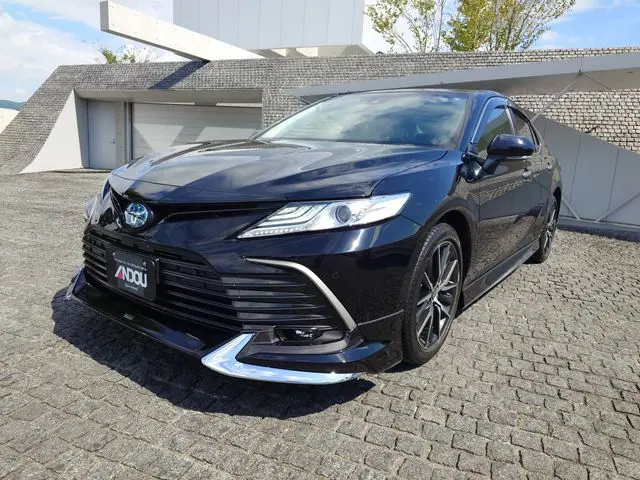 Toyota Camry Hybrid photo 1