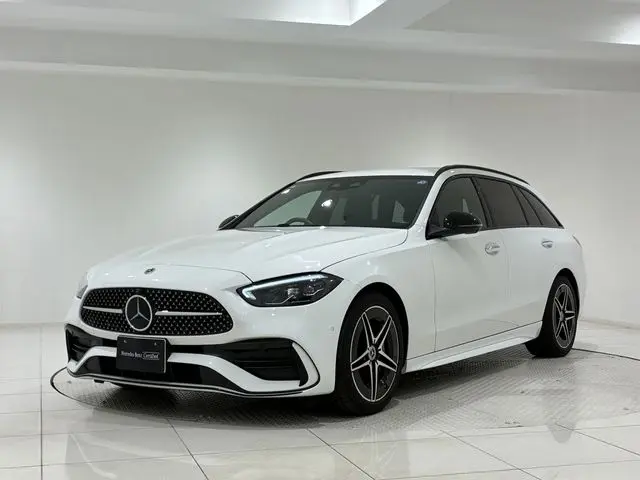 Mercedes-Benz C-Class fotoğraf 1