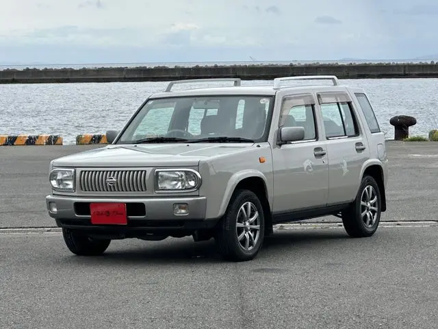 Nissan Rasheen