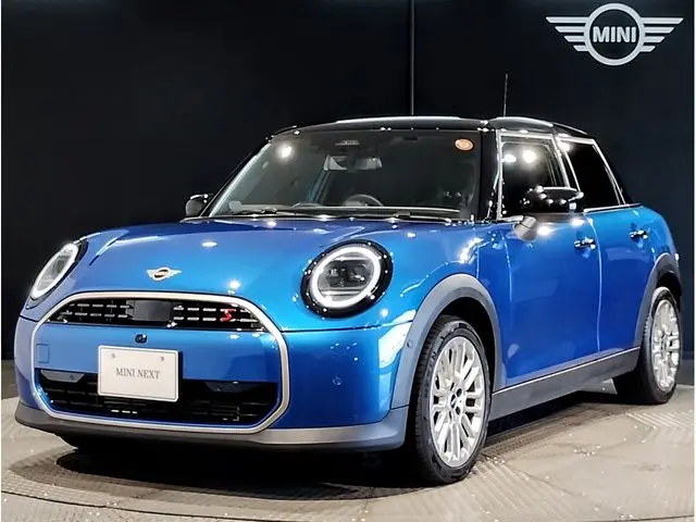 MINI Cooper photo 1
