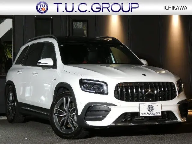 Mercedes-Benz AMG GLB photo 1