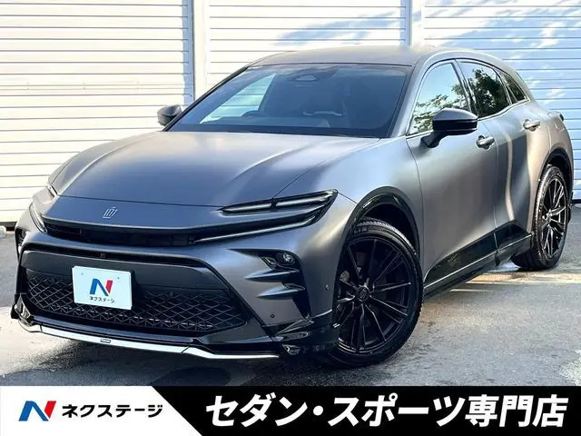 Toyota Crown Sport photo 1