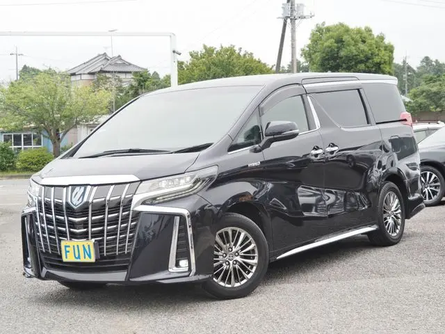 Toyota Alphard Hybrid fotoğraf 1
