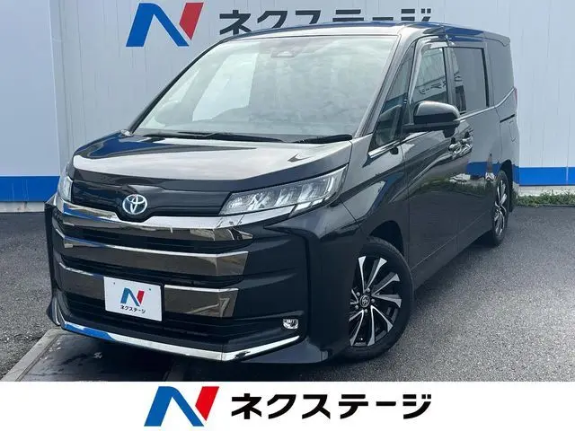 Toyota Noah fotoğraf 1