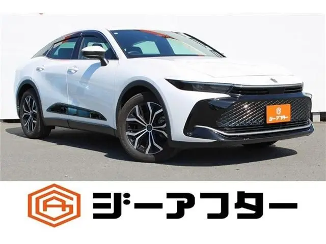 Toyota Crown Crossover fotoğraf 1