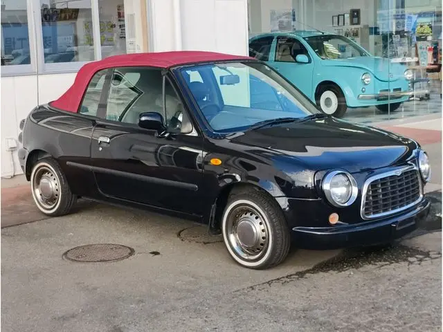 Nissan March Cabriolet