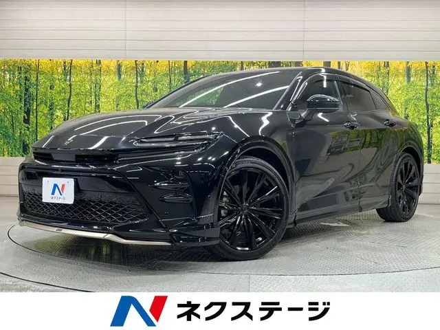 Toyota Crown Sport photo 1