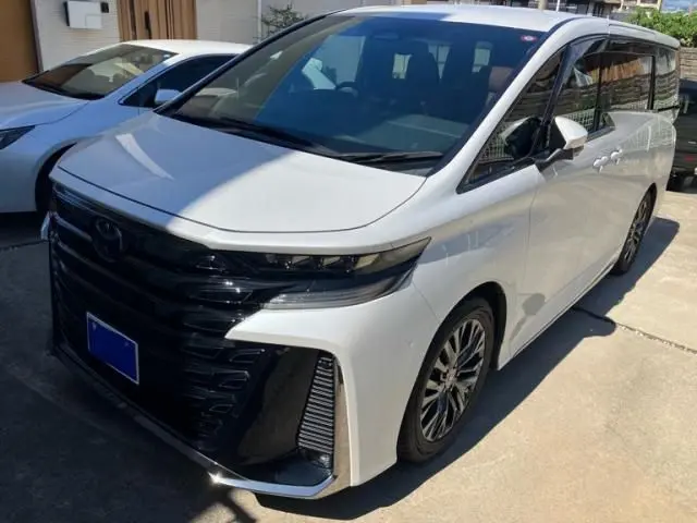 Toyota Vellfire Hybrid fotoğraf 1