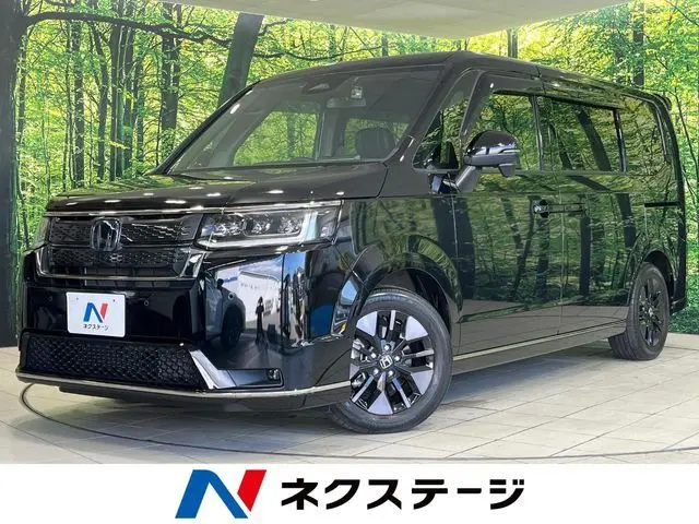 Honda Stepwagon Spada photo 1