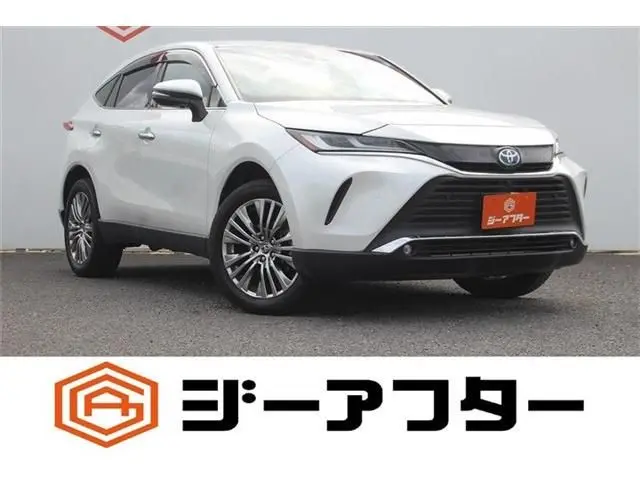 Toyota Harrier Hybrid photo 1