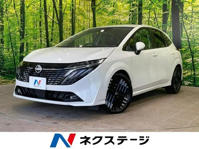 Nissan Aura