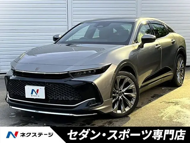 Toyota Crown Crossover fotoğraf 1
