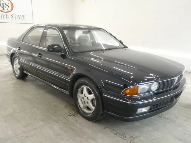 Mitsubishi Diamante