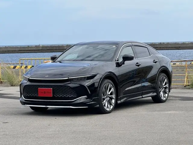 Toyota Crown Crossover