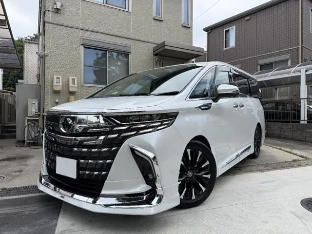 Toyota Alphard Hybrid fotoğraf 1