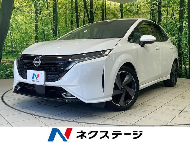 Nissan Aura