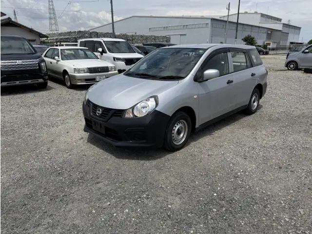 Nissan AD