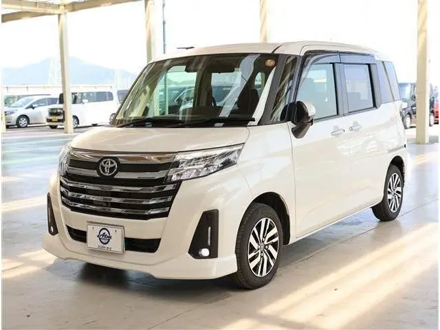 Toyota Roomy fotoğraf 1