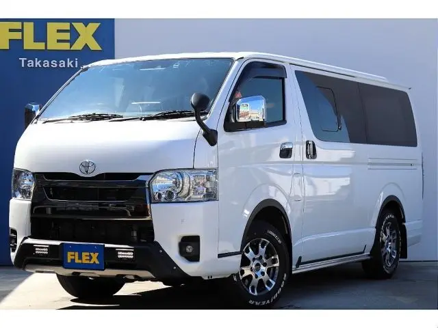 Toyota Hiace Van fotoğraf 1