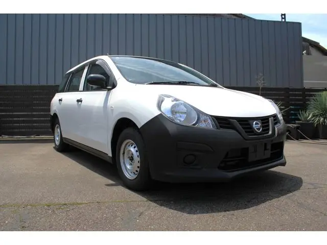 Nissan AD
