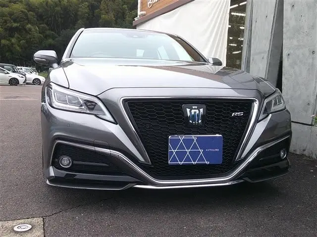 Toyota Crown Hybrid