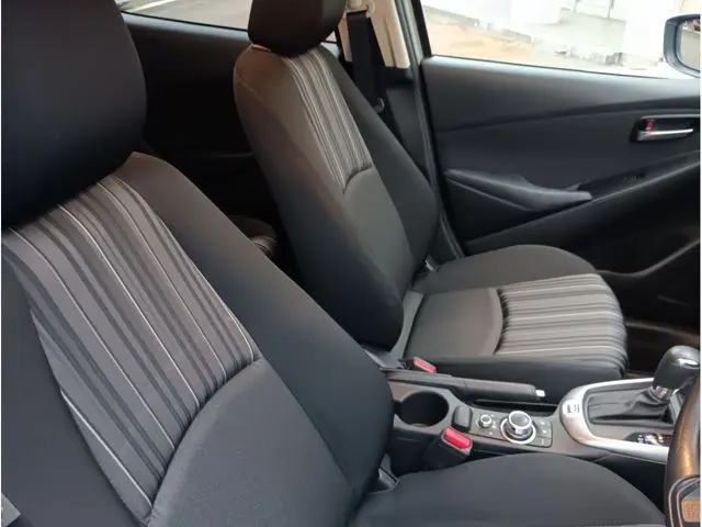 Mazda 2 fotoğraf 6