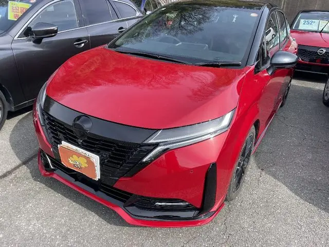 Nissan Aura