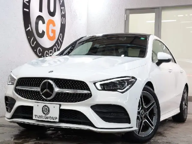 Mercedes-Benz CLA-Class fotoğraf 1