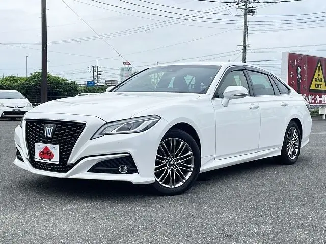 Toyota Crown Hybrid
