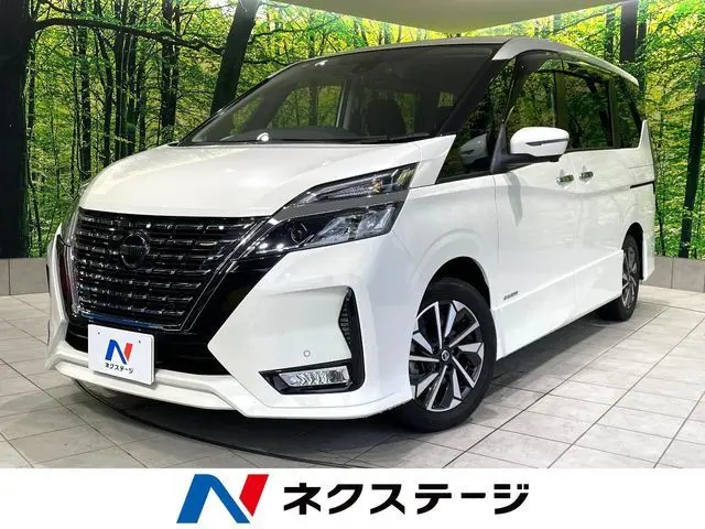 Nissan Serena fotoğraf 1