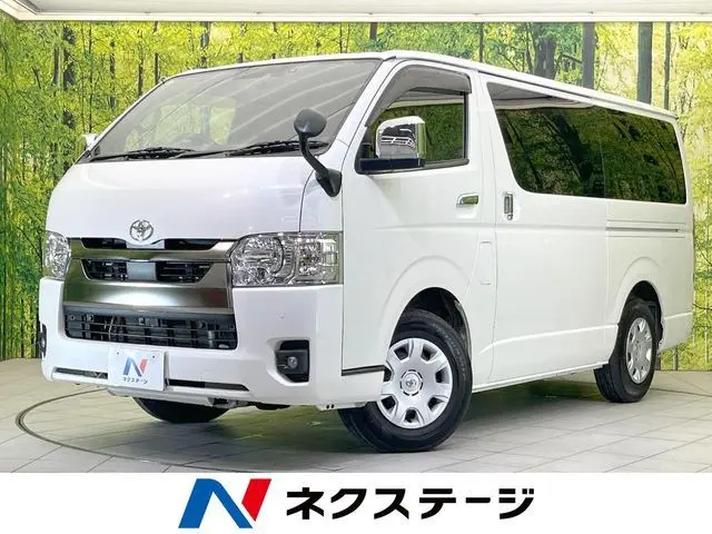 Toyota Hiace Van fotoğraf 1