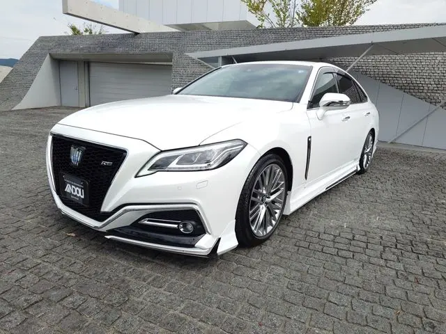 Toyota Crown Hybrid