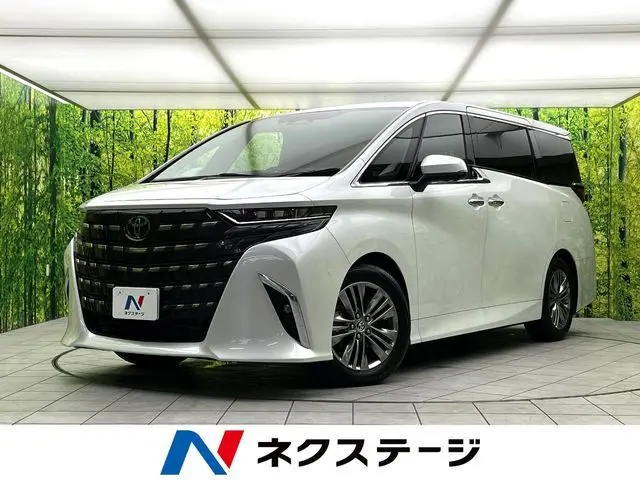 Toyota Alphard Hybrid photo 1