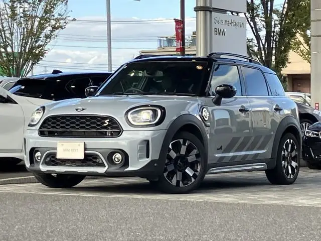 MINI Crossover
