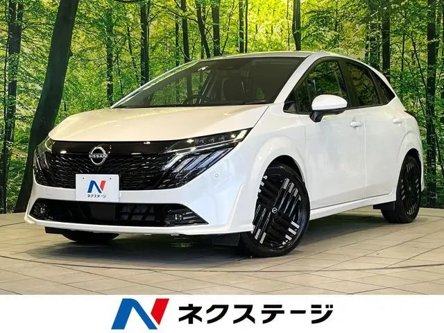 Nissan Aura