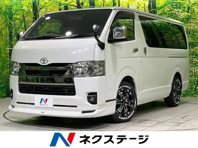 Toyota Hiace Van photo 1