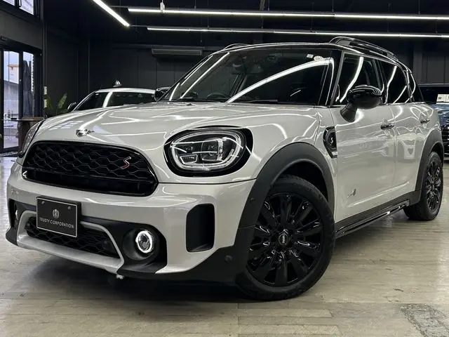 MINI Crossover