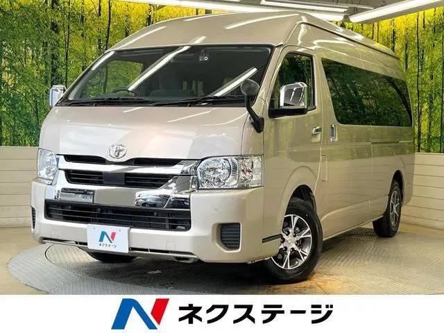 Toyota Hiace Wagon photo 1